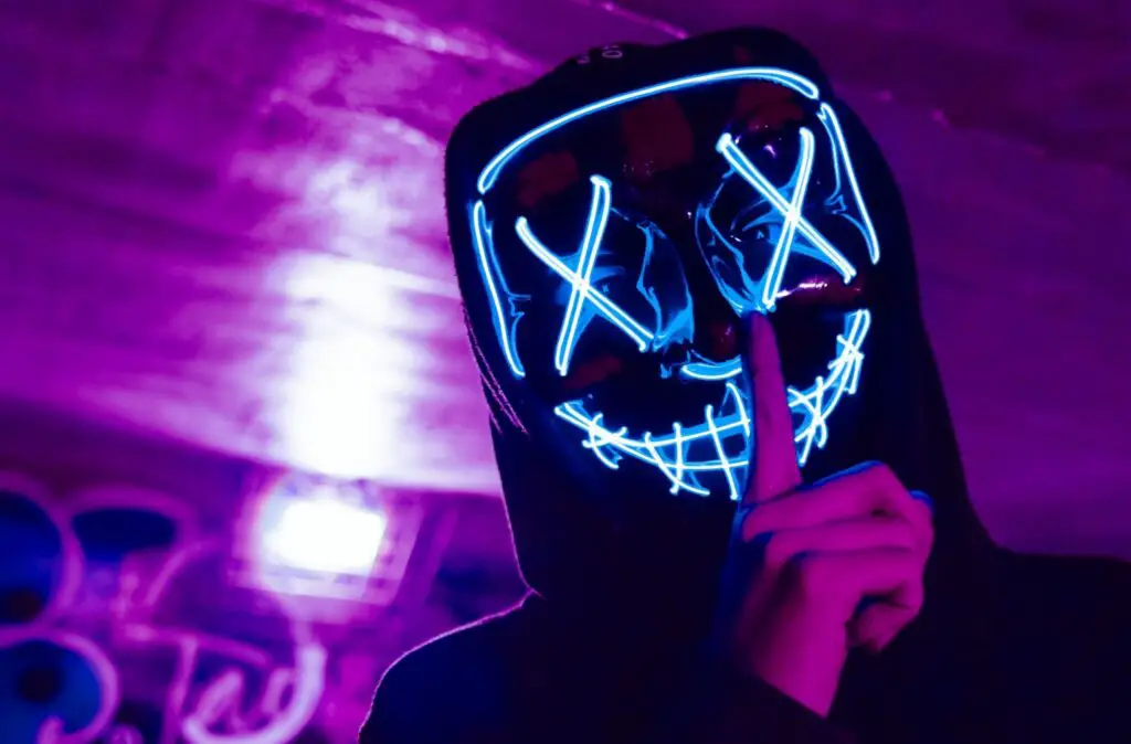 why-do-people-wear-masks-at-raves-yesirave